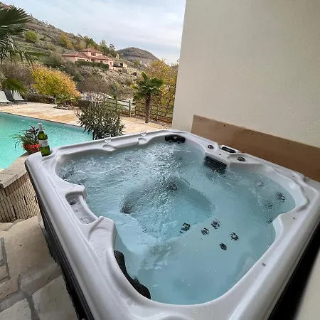 Les Palmiers Des Causses Сasa de vacaciones *