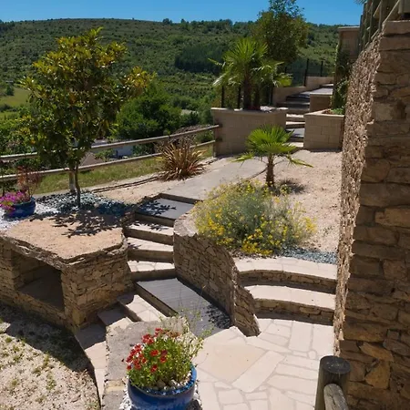 Les Palmiers Des Causses Casa vacanze *